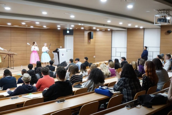 October 2018 EPIK Orientation